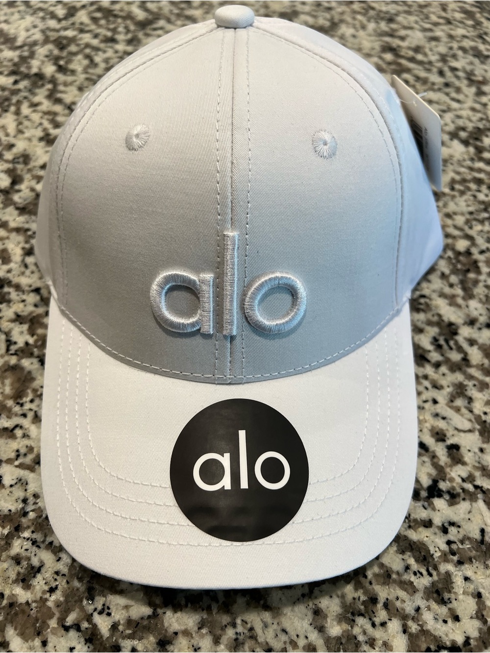 ALO Yoga White Baseball Cap with Raised Logo unisex one size